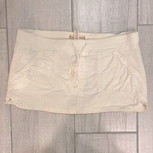 Hollister mini skirt